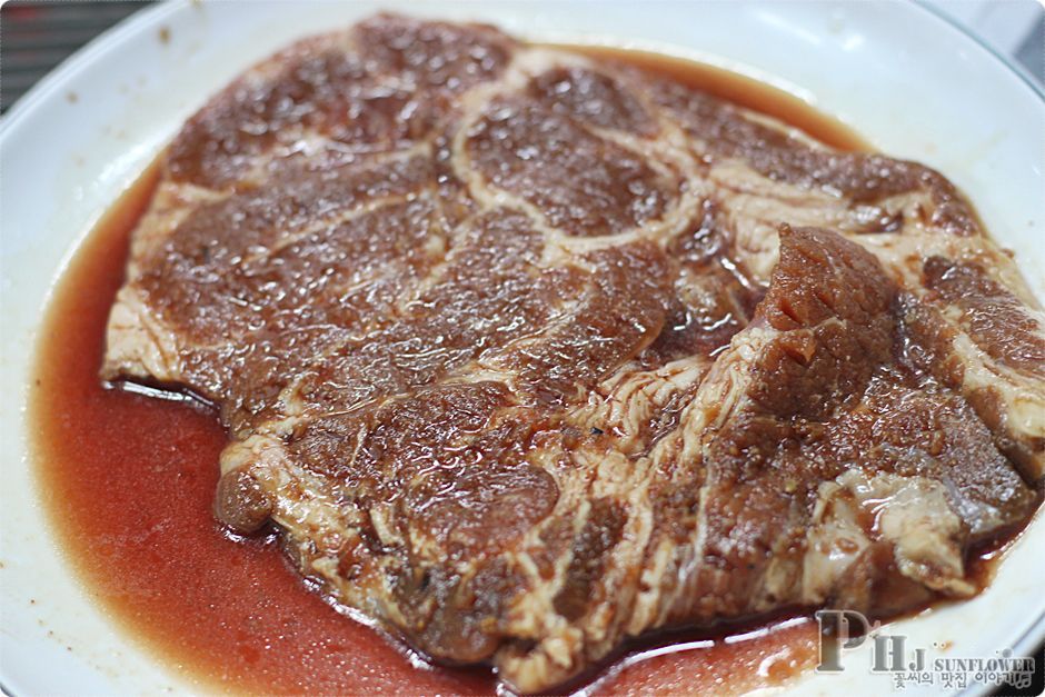 신당맛집/중구맛집-연탄불에 구워 더욱더 맛있는 등갈비의 맛집을 가보니..-연탄창고