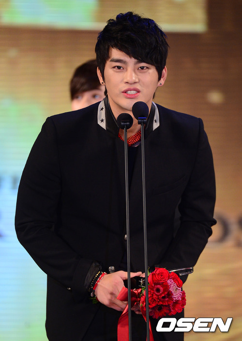 서인국 3관왕