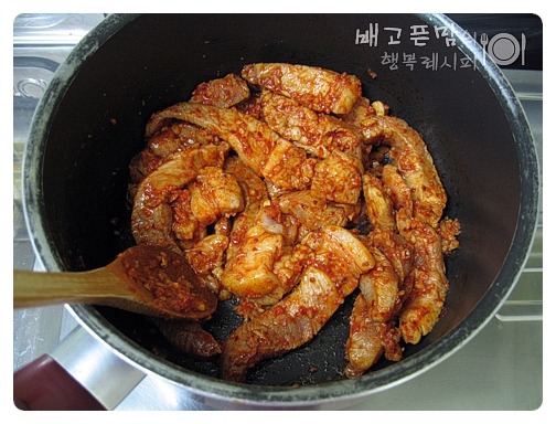 묵은지 돼지목살 김치찌개