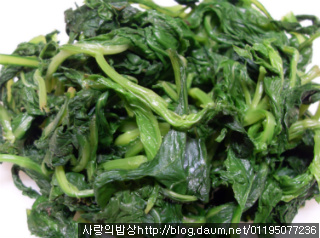 밥맛이 꿀맛이야! 봄을 부르는 삼색덮밥 도시락>_