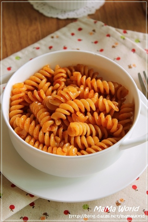 떡볶이가 생각나 파스타를 비비다~《떡볶이 맛 푸실리》