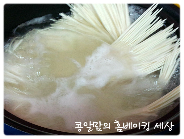 장터멸치국수 이미지