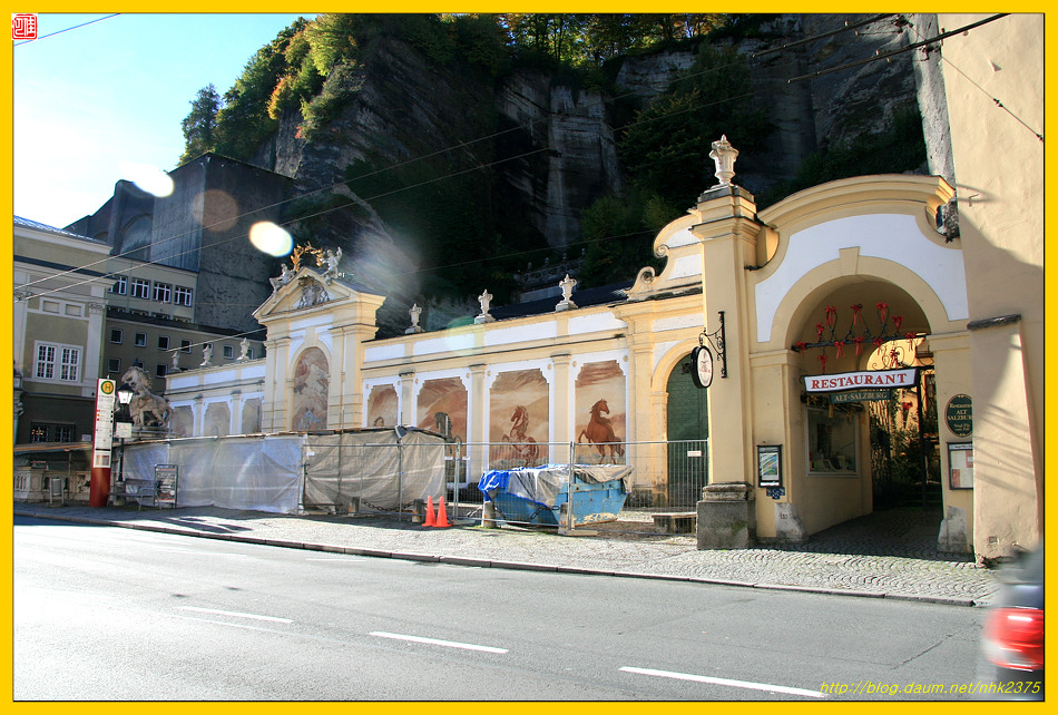 모차르트 광장과 그 주변