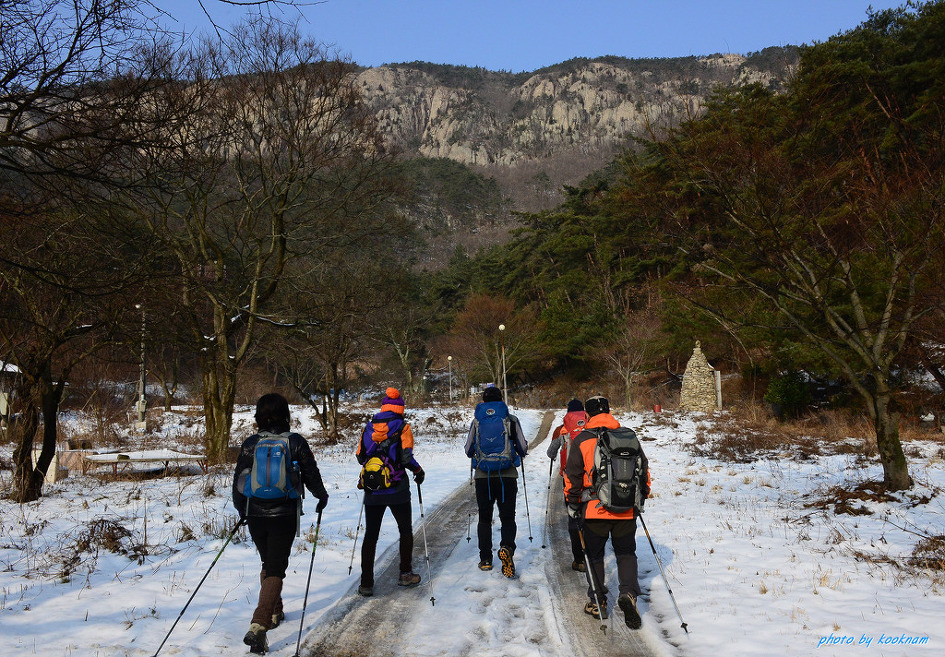 부안 쇠뿔바위봉에서 여유있는 산행을 즐기다(16.1.16)