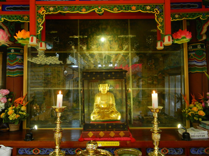 고양 흥국사 마무리 (명부전, 대방, 대방에 봉안된 목조아미타여래좌상과 극락구품도)