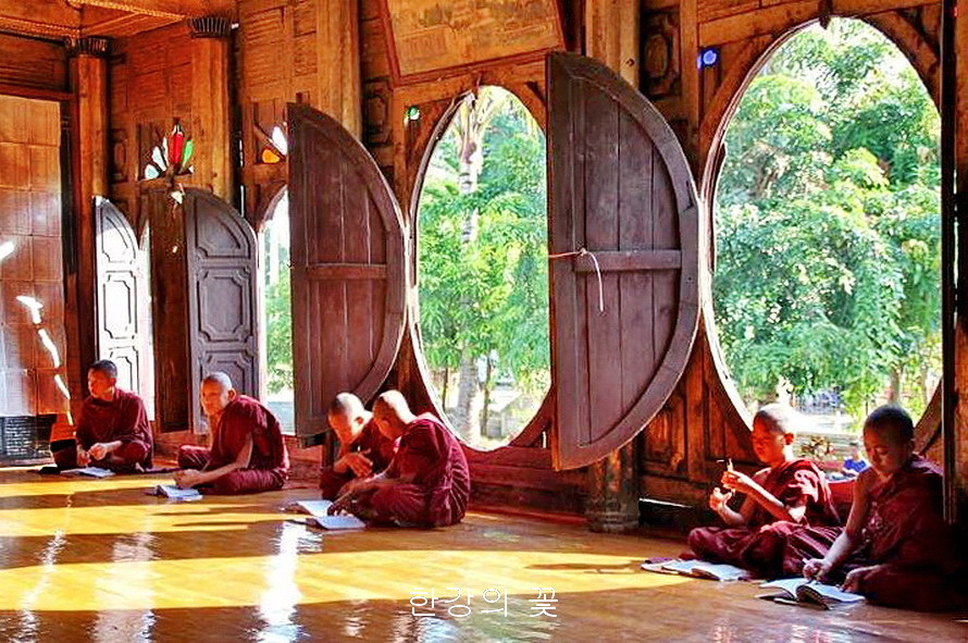 쉐양삐 수도원(Shwe Yan Pyay Monasstery)-1