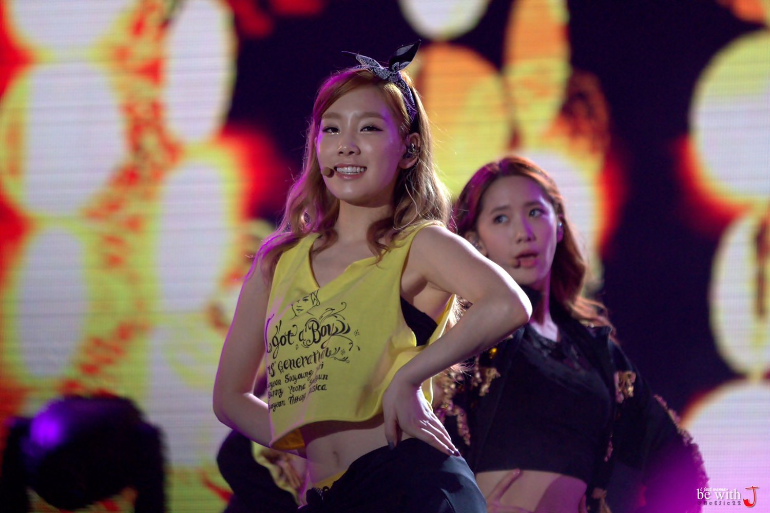 [PIC][29-03-2013]SNSD khởi hành đi Thái Lan để biểu diễn tại "Super Joint Concert" vào chiều nay - Page 16 11448037515D832F038577